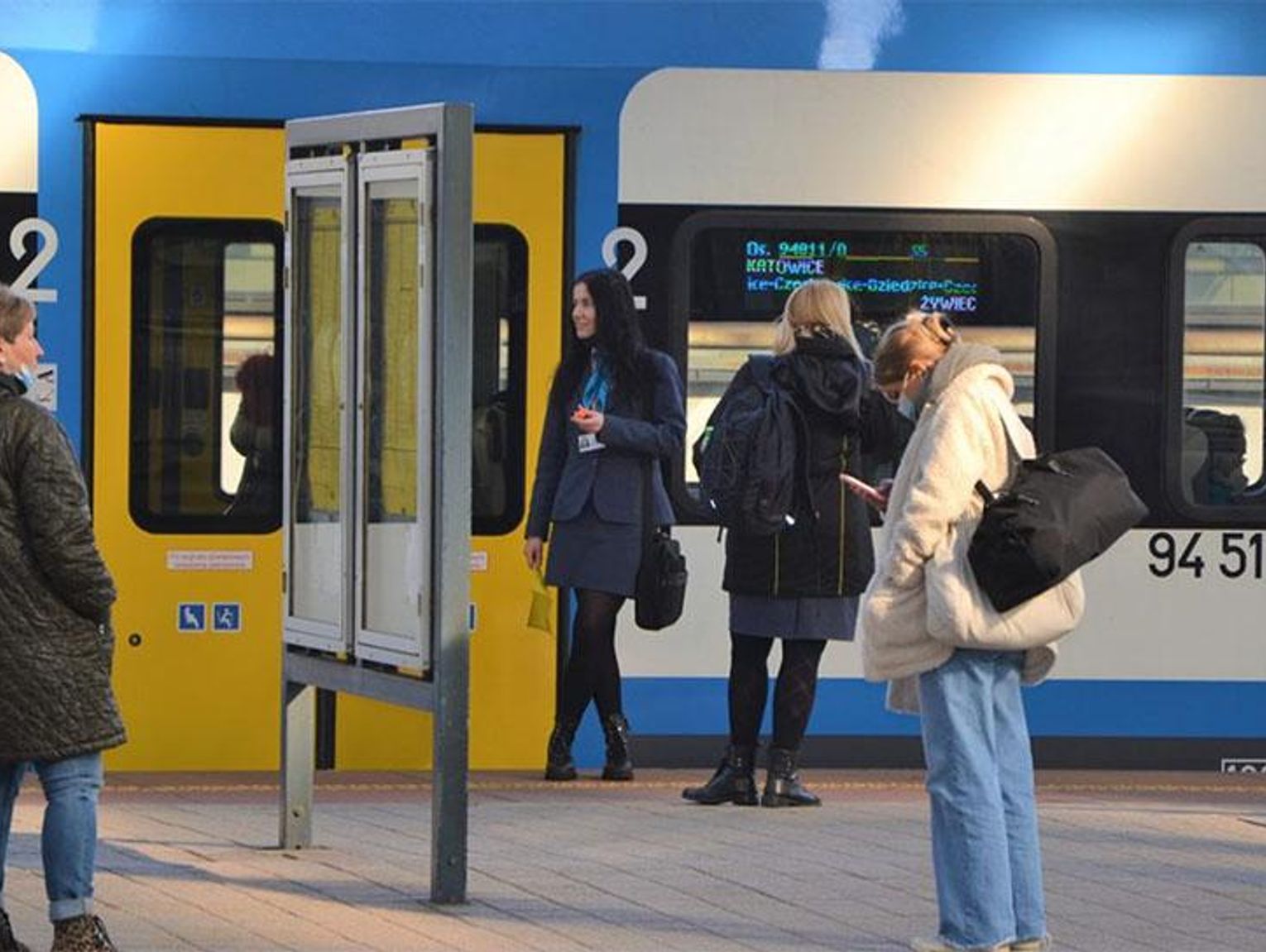 Koleje Śląskie komunikacja zastępcza na odcinku Tarnowskie Góry Katowice