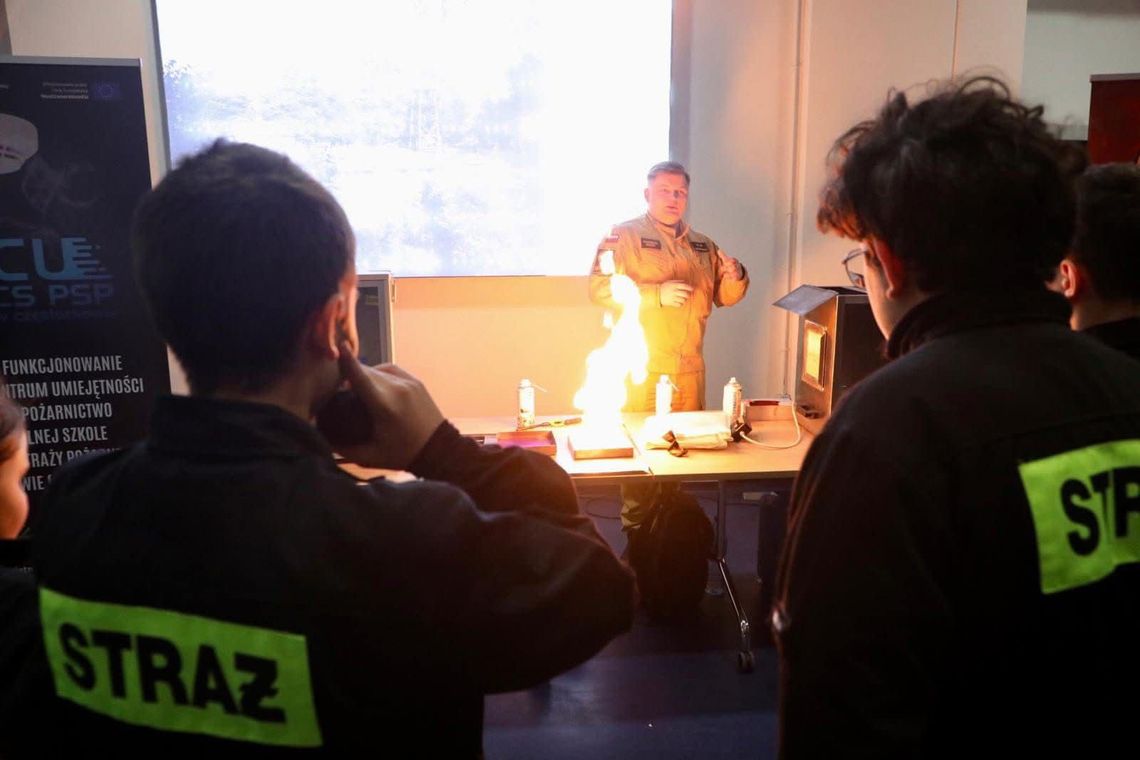 Jak szkolić młodych strażaków