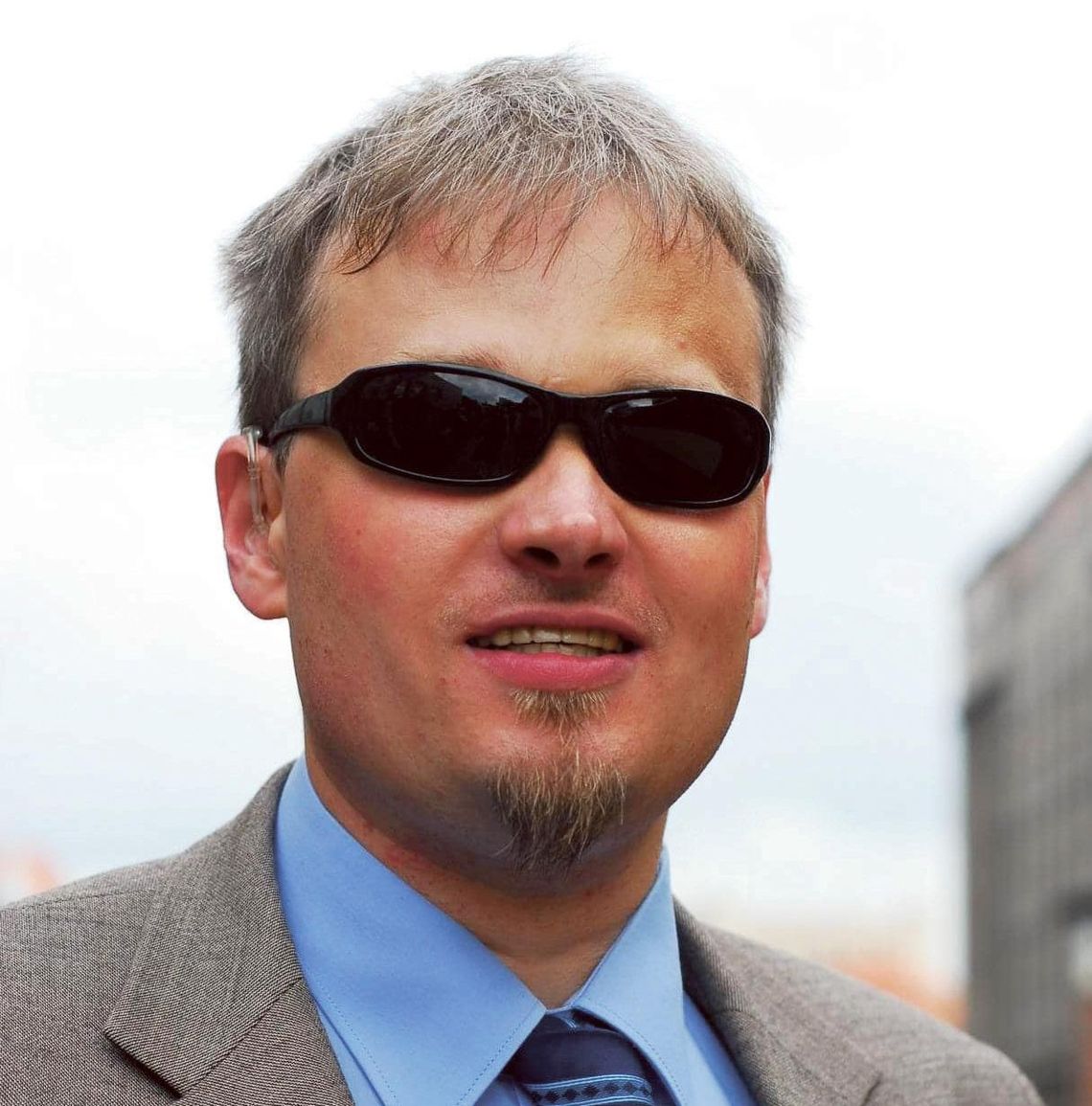 Zna problemy niepełnosprawnych